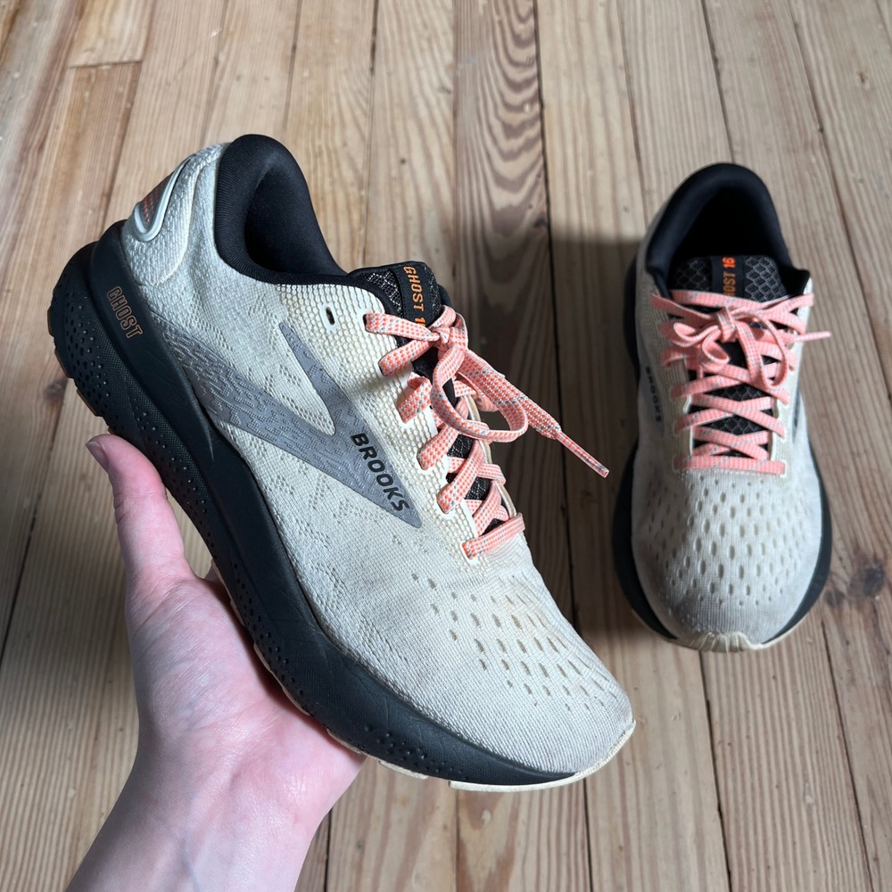 Brooks Ghost 16 Running Shoes Women 8 Cream Black Peach DNA LOFT Cushioning